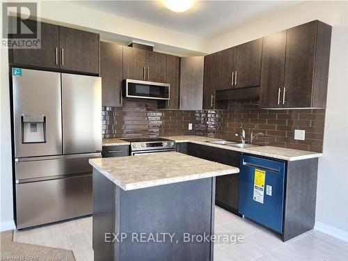 Upper - 76 Alicia Crescent, Thorold, ON - Indoor Photo Showing Kitchen With Stainless Steel Kitchen With Upgraded Kitchen