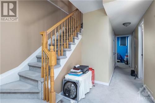 125 Gatestone Private, Ottawa, ON - Indoor Photo Showing Other Room