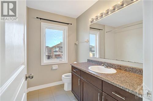356 Ballinville Circle, Ottawa, ON - Indoor Photo Showing Bathroom