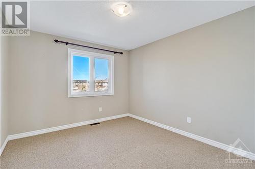 356 Ballinville Circle, Ottawa, ON - Indoor Photo Showing Other Room