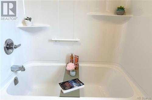 12 Blenheim Drive, Quispamsis, NB - Indoor Photo Showing Bathroom