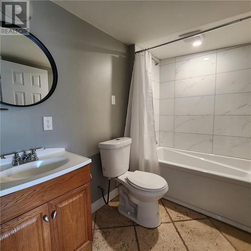 345 Ontario Street, Sudbury, ON - Indoor Photo Showing Bathroom