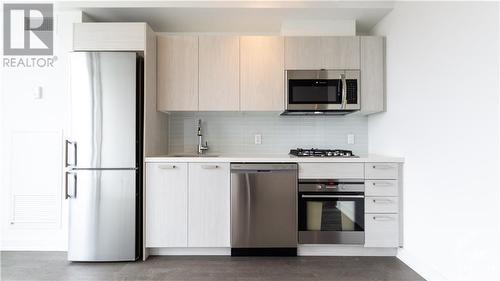203 Catherine Street Unit#507, Ottawa, ON - Indoor Photo Showing Kitchen With Stainless Steel Kitchen