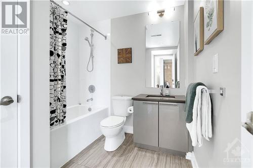 360 Patricia Avenue Unit#512, Ottawa, ON - Indoor Photo Showing Bathroom