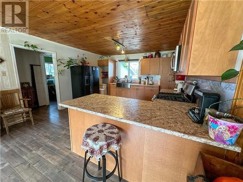 38 Dominion Bay Road, Spring Bay, Manitoulin Island, ON - Indoor Photo Showing Kitchen