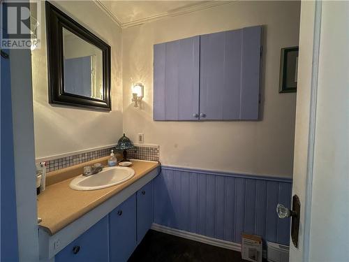 38 Dominion Bay Road, Spring Bay, Manitoulin Island, ON - Indoor Photo Showing Bathroom