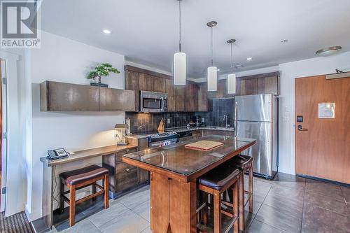 400 Stemwinder Drive Unit# 208, Kimberley, BC - Indoor Photo Showing Kitchen With Upgraded Kitchen