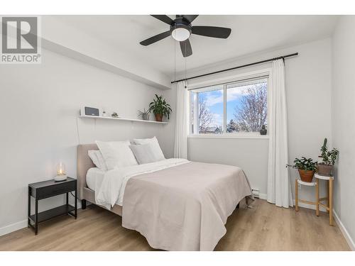 778 Rutland Road N Unit# 204, Kelowna, BC - Indoor Photo Showing Bedroom