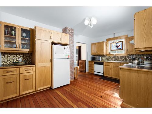 506 Ross Street, Kimberley, BC - Indoor Photo Showing Kitchen
