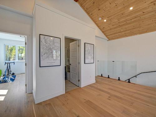 Mezzanine - 750 Rue Du Haut-Quartier, Val-Morin, QC - Indoor Photo Showing Other Room