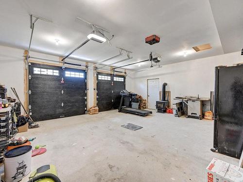 Garage - 750 Rue Du Haut-Quartier, Val-Morin, QC - Indoor Photo Showing Garage