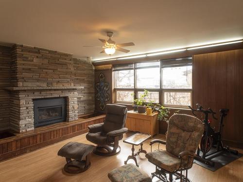 400 Heather Crescent, Thunder Bay, ON - Indoor Photo Showing Living Room With Fireplace