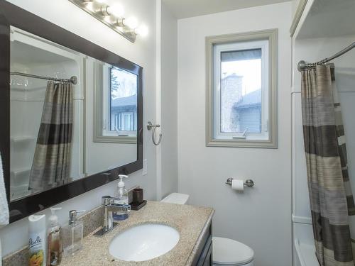 510 Kingsway, Thunder Bay, ON - Indoor Photo Showing Bathroom