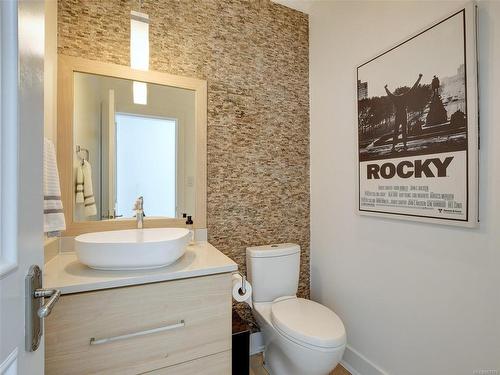 Phs1202-737 Humboldt St, Victoria, BC - Indoor Photo Showing Bathroom