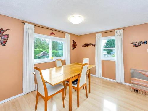 5223 Miller Rd, Duncan, BC - Indoor Photo Showing Dining Room