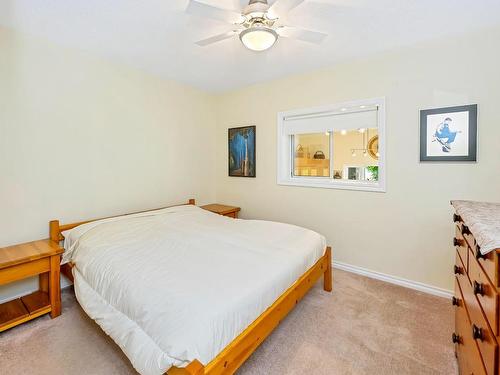 5223 Miller Rd, Duncan, BC - Indoor Photo Showing Bedroom