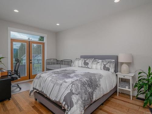 10407 Marina Vista Dr, Port Alberni, BC - Indoor Photo Showing Bedroom
