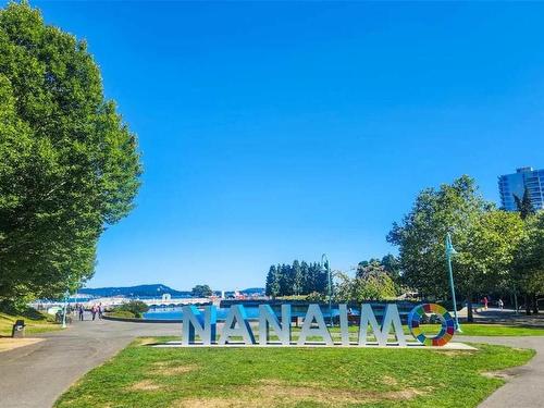301-567 Townsite Rd, Nanaimo, BC - Outdoor With View