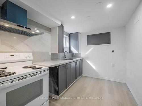 C-54 Tuscarora Dr, Toronto, ON - Indoor Photo Showing Kitchen