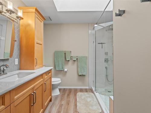 7-2595 Catherine Place, Armstrong, BC - Indoor Photo Showing Bathroom