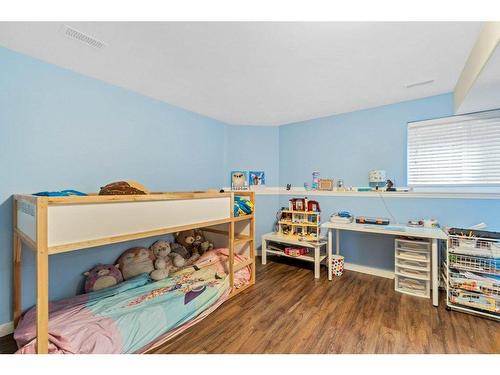 3481 8 Avenue, Salmon Arm, BC - Indoor Photo Showing Bedroom