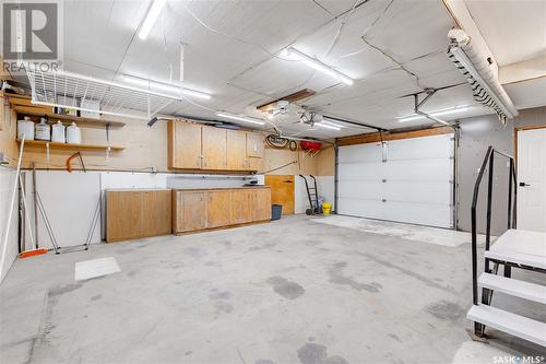 210 Wieler Avenue, Swift Current Rm No. 137, SK - Indoor Photo Showing Garage