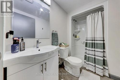 139 - 258A Sunview Street, Waterloo, ON - Indoor Photo Showing Bathroom
