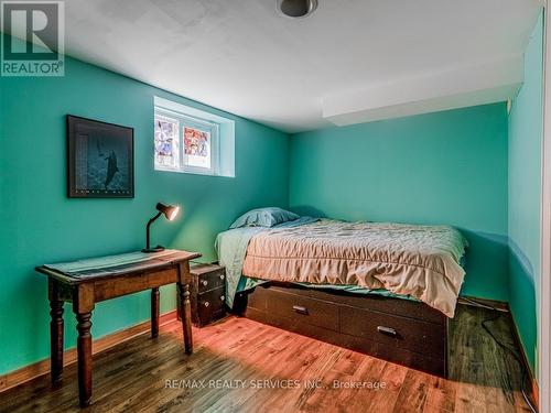 6 Ostrander Boulevard, Halton Hills, ON - Indoor Photo Showing Bedroom
