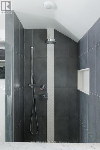 33 Wilson Ave, London, ON - Indoor Photo Showing Bathroom