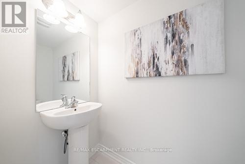 1 - 4 Radison Lane, Hamilton, ON - Indoor Photo Showing Bathroom