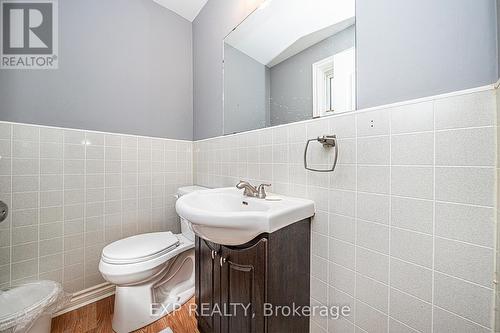 7807 Old Homestead Road, Georgina, ON - Indoor Photo Showing Bathroom