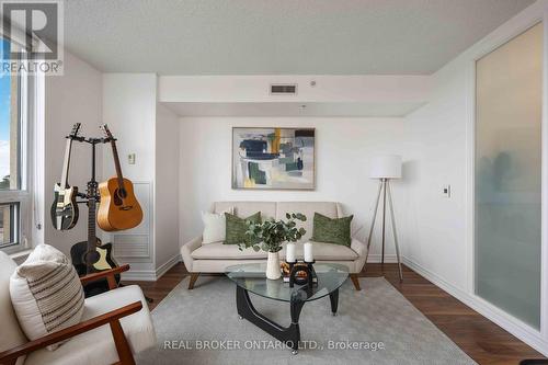 603 - 280 Donlands Avenue, Toronto, ON - Indoor Photo Showing Living Room