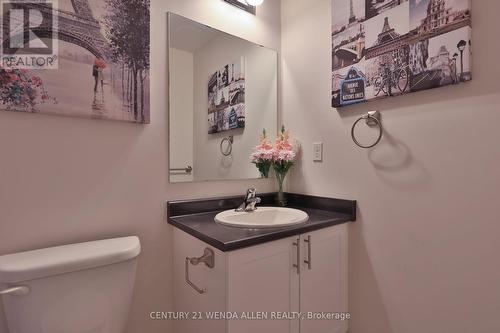 2456 Bromus Path, Oshawa, ON - Indoor Photo Showing Bathroom