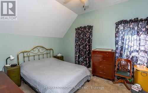 6308 Frog Street N, Georgina, ON - Indoor Photo Showing Bedroom