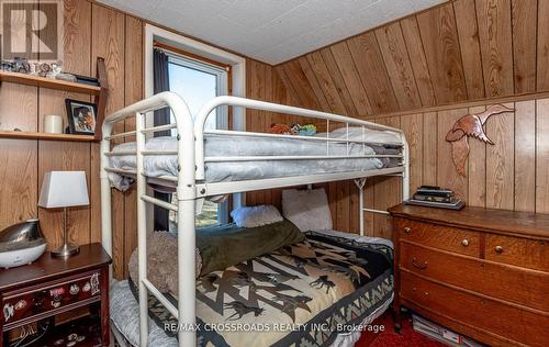 6308 Frog Street N, Georgina, ON - Indoor Photo Showing Bedroom