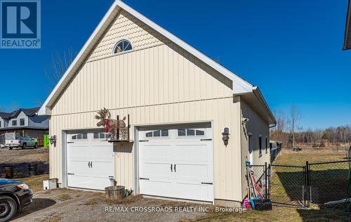 6308 Frog Street N, Georgina, ON - Outdoor With Exterior