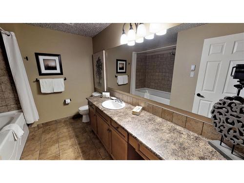 415 N - 400 Bighorn Boulevard, Radium Hot Springs, BC - Indoor Photo Showing Bathroom