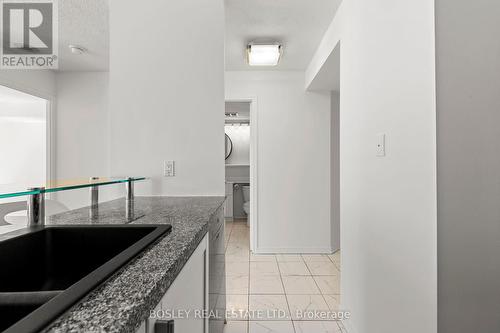 802 - 388 Bloor Street E, Toronto, ON - Indoor Photo Showing Kitchen