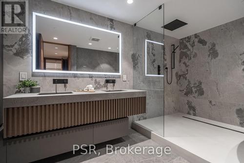 702 - 1700 Avenue Road, Toronto, ON - Indoor Photo Showing Bathroom
