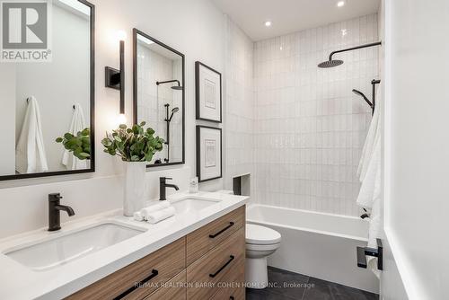 92 Roe Avenue, Toronto, ON - Indoor Photo Showing Bathroom