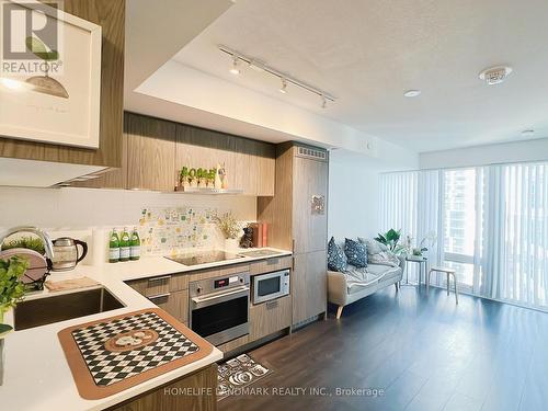 2112 - 60 Shuter Street, Toronto, ON - Indoor Photo Showing Kitchen With Upgraded Kitchen