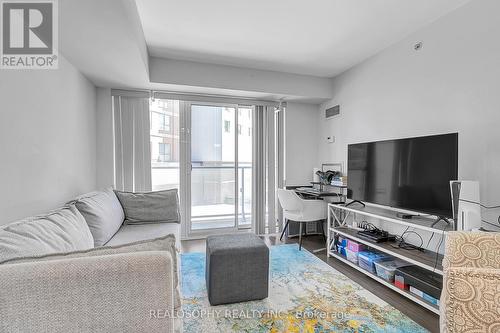 506 - 58 Orchard View Boulevard, Toronto, ON - Indoor Photo Showing Living Room