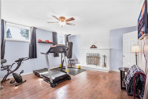 1849 Fiddlers Green Road, Ancaster, ON - Indoor Photo Showing Gym Room