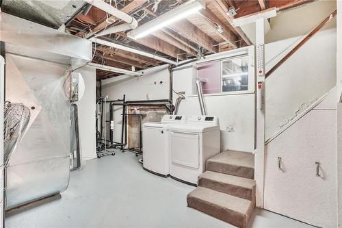 1849 Fiddlers Green Road, Ancaster, ON - Indoor Photo Showing Laundry Room