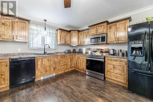 5-7 Tilts Hill Place, Shearstown/Bay Roberts, NL - Indoor Photo Showing Kitchen
