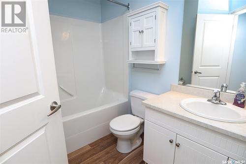 307 2700 Montague Street, Regina, SK - Indoor Photo Showing Bathroom