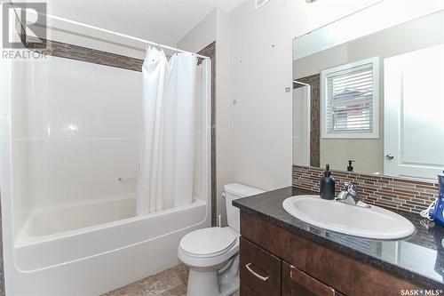501 3440 Avonhurst Drive, Regina, SK - Indoor Photo Showing Bathroom