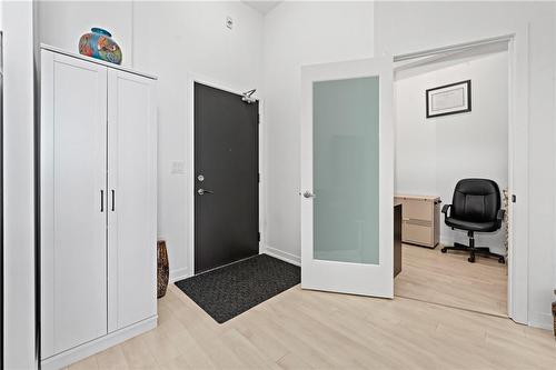 550 North Service Road|Unit #910, Grimsby, ON - Indoor Photo Showing Other Room