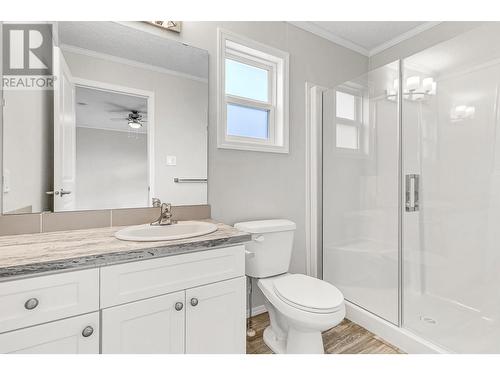 34 5164 Hart Highway, Prince George, BC - Indoor Photo Showing Bathroom