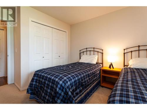 1875 Country Club Drive Unit# 1318, Kelowna, BC - Indoor Photo Showing Bedroom